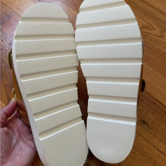 Madden Girl Mythical Espadrille Platform Metallic Gold Sandals - Picture 4 of 5